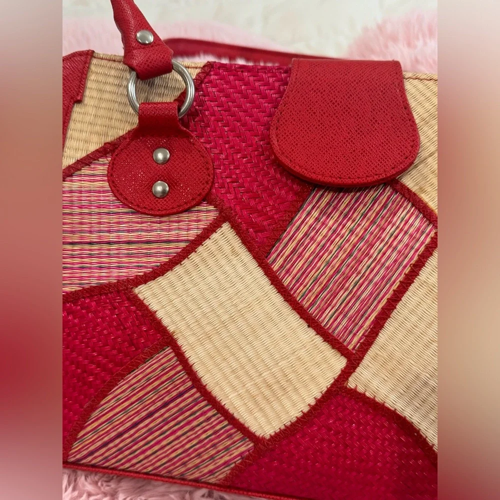 N/A beautiful woven